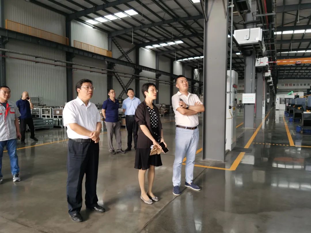 Vice Mayor of Weat Coast district Jian Chen went to Century Haijia for research